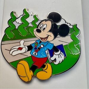 NWT Disney Parks Mickey Mouse Pin Trading 25th Anniversary.